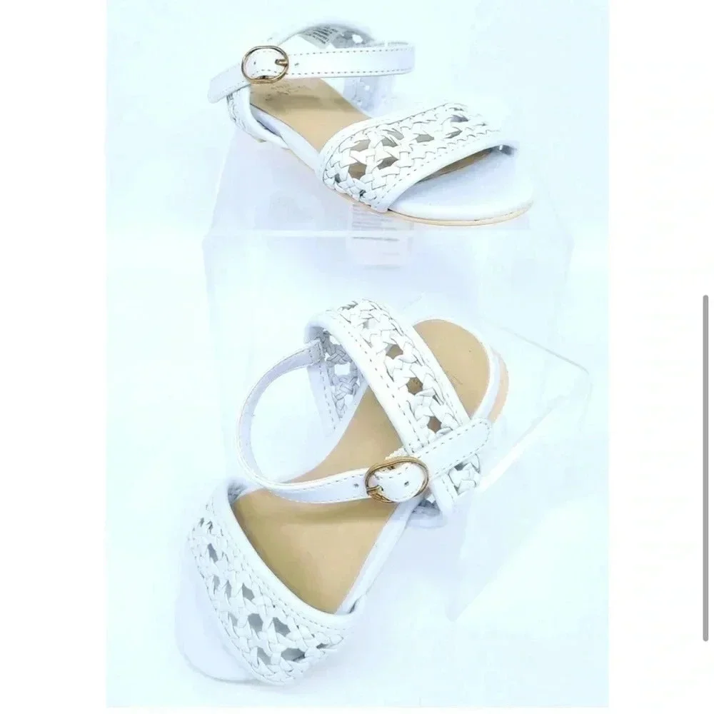 JACK AND JANIE GIRLS WHITE BASKETWEAVE SANDALS SIZE 3.5 baby